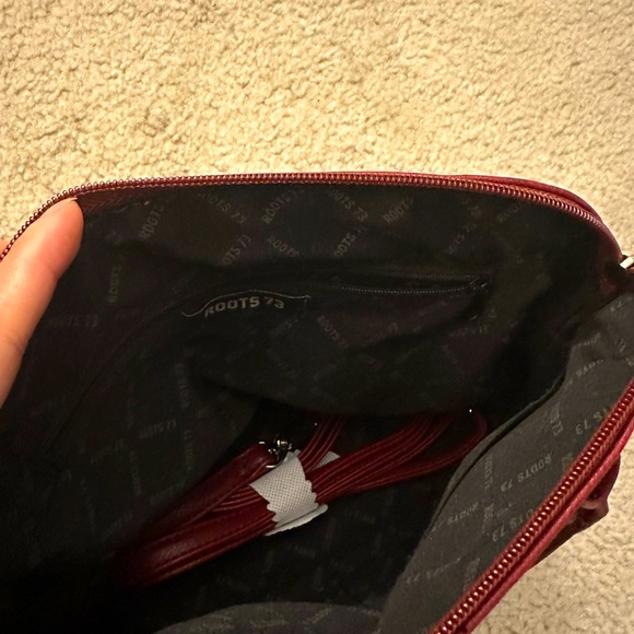 ROOTS bag - Picture 5 of 7